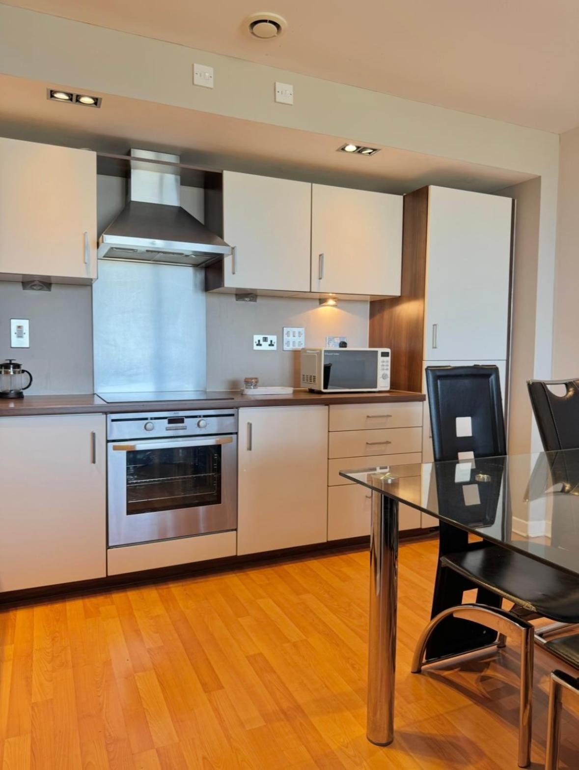 אדינבורו Modern Two Bedroom Apartments מראה חיצוני תמונה